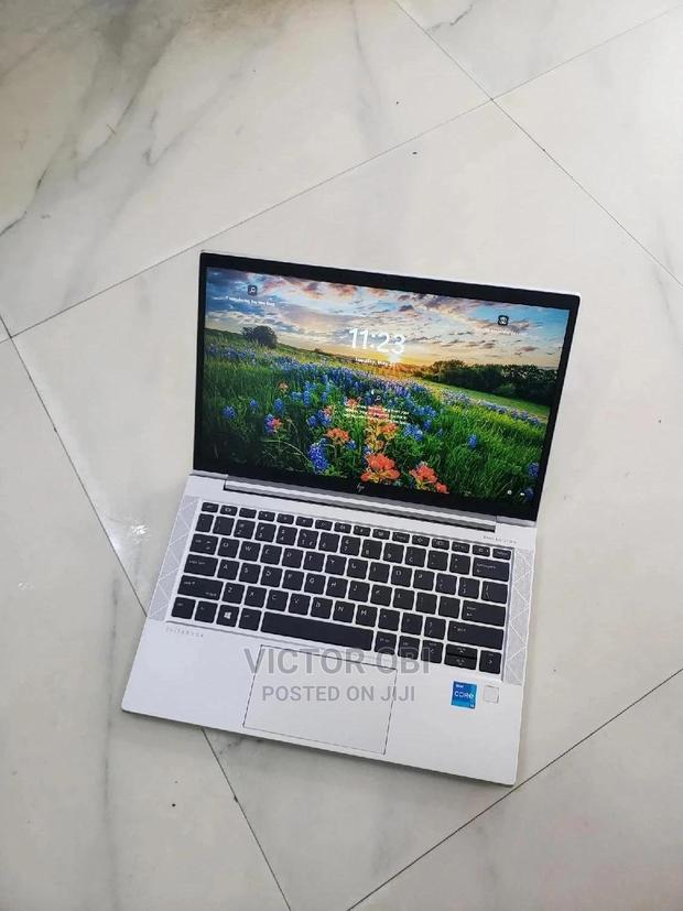 Laptop HP EliteBook 830 G8 16GB Intel Core I5 SSD 512GB · Photo 2