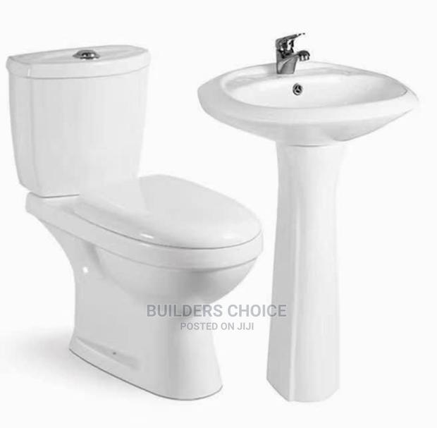 Twyford Water Closet With Basin (B3478) · Photo 1