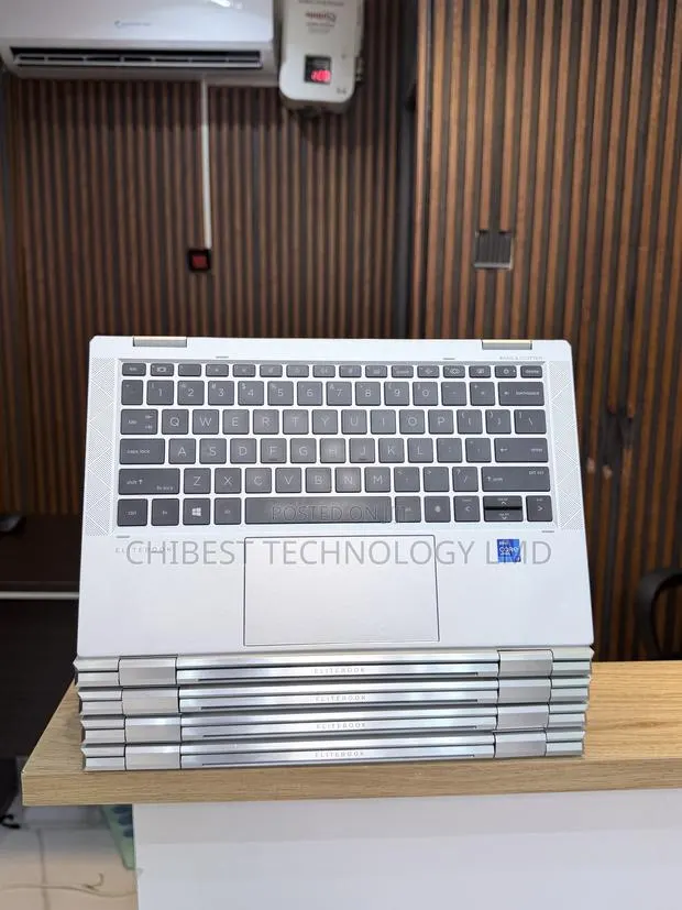 Laptop HP EliteBook x360 1030 G8 16GB Intel Core i7 SSD 512GB · Photo 1