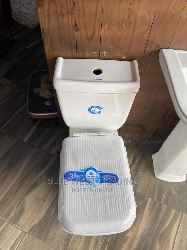 Water Closet - Square Shape Water Closet · Photo 4