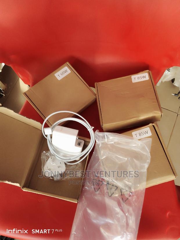Apple Air Macbook Laptop Charger · Photo 3