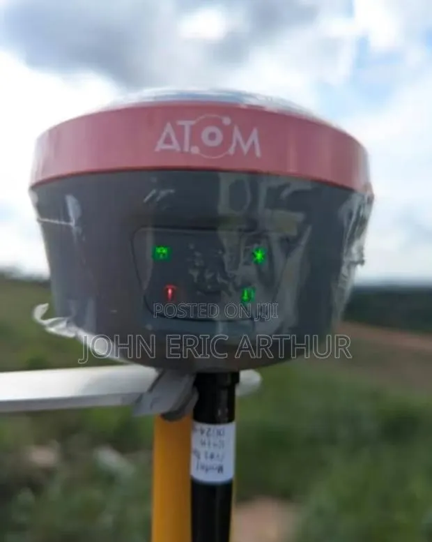 Horizon Atom GNSS Receiver · Photo 1