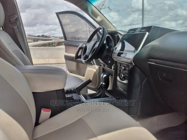 Car Rental - Toyota Prado for Rent · Photo 2