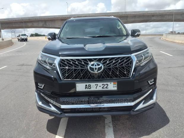 Car Rental - Toyota Prado for Rent · Photo 4
