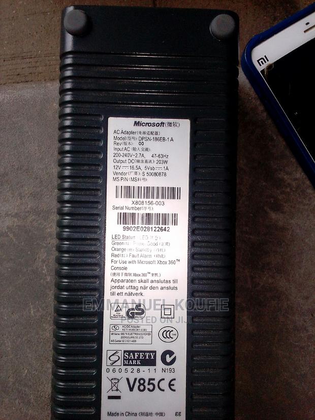 Power Adapter 12v 16.5A 203W · Photo 4