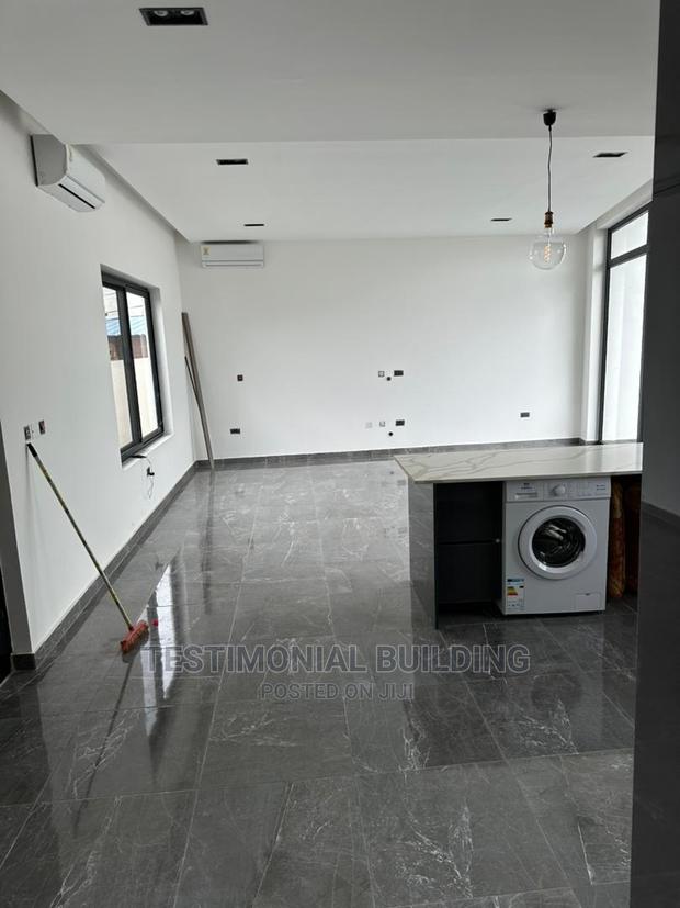 3bdrm House in Testimonial Building, East Legon for Sale · Photo 2