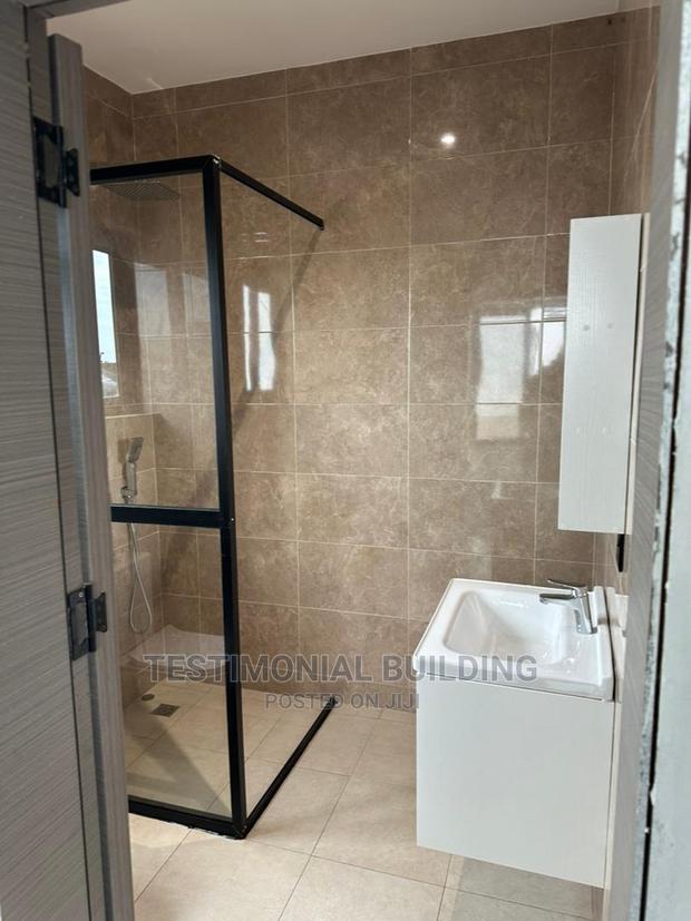 3bdrm House in Testimonial Building, East Legon for Sale · Photo 3
