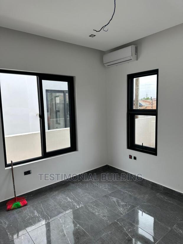 3bdrm House in Testimonial Building, East Legon for Sale · Photo 4