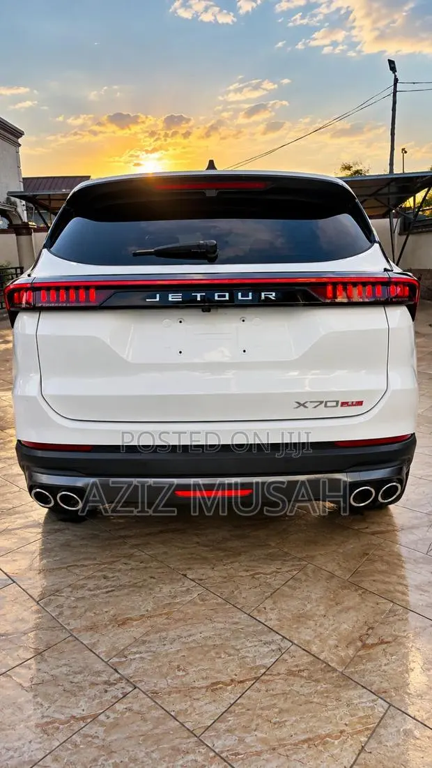 Jetour X70 Plus 2024 Pearl · Photo 1