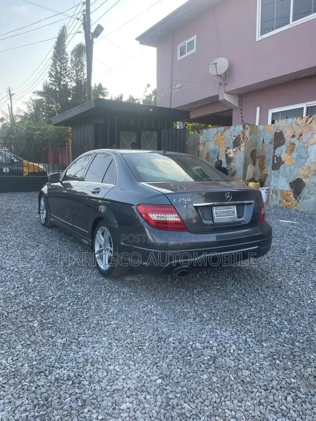 Mercedes-Benz C250 2014 Black · Photo 1