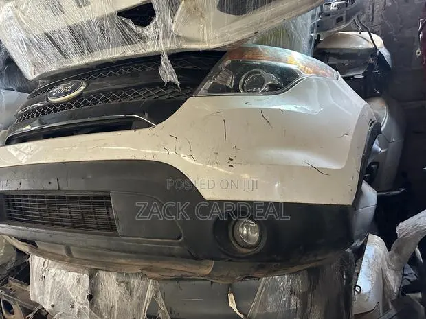 Ford Explorer 2012-2014 Front Cut Available · Photo 1