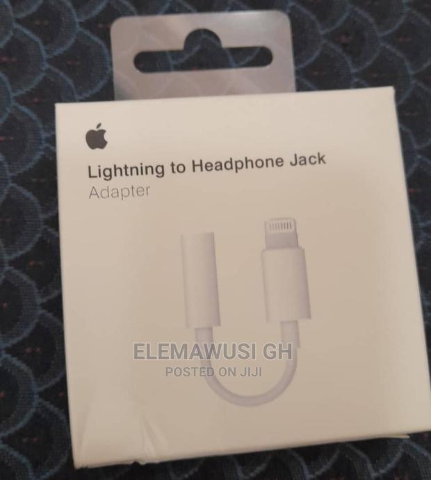 Original Lightning to Headphone Jack Adapter · Photo 1