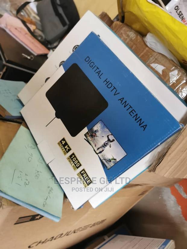 Super Awesome Digital HDTV Antenna · Photo 1