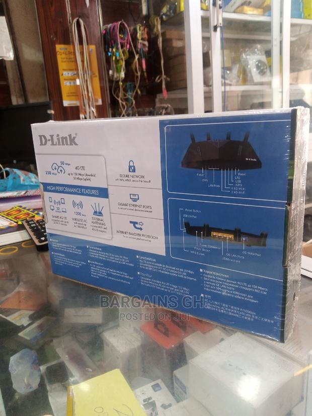 D-Link Super Fast Universal Router · Photo 3