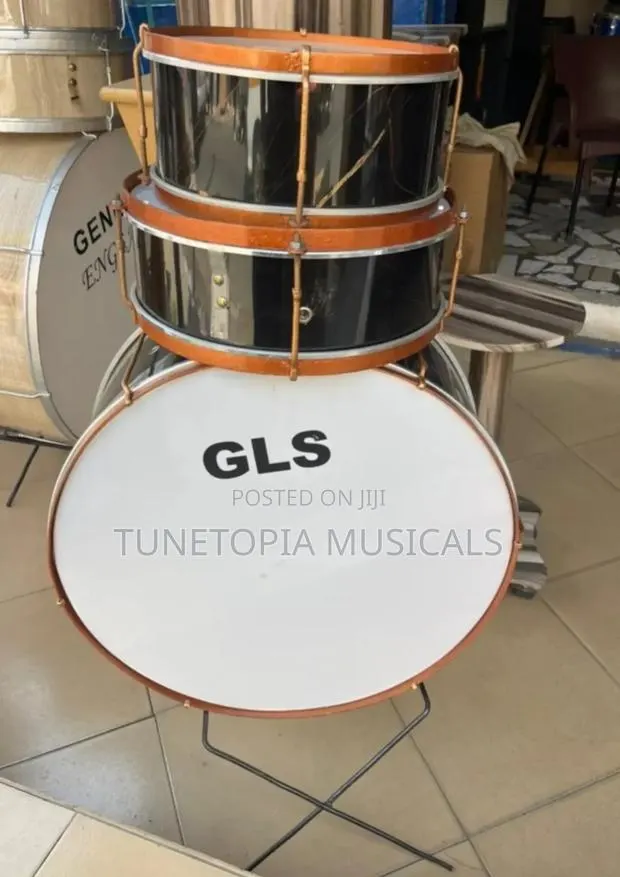 Gls Original Marching Drumset. · Photo 1