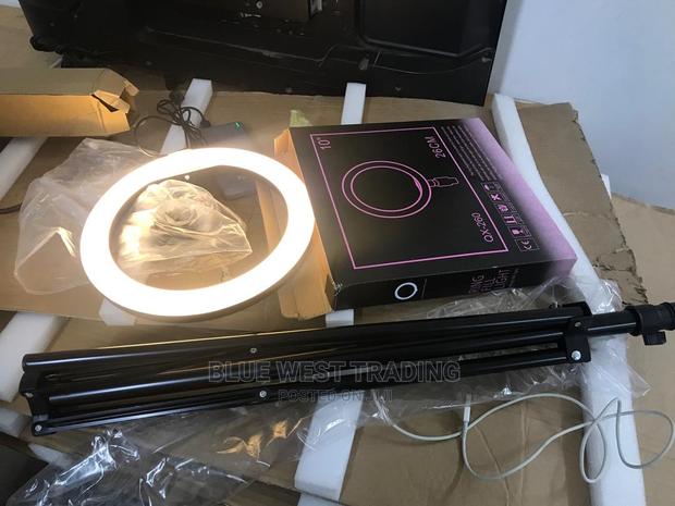 Ring Light 10 Inches · Photo 2