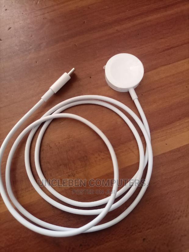 Apple Watch Charger · Photo 5