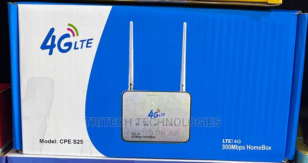 4G Indoor CPE ZLT S25 Universal Sim Router · Photo 1