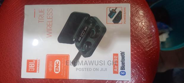 JBL Air F9s Wireless Earbuds + Power Bank · Photo 2