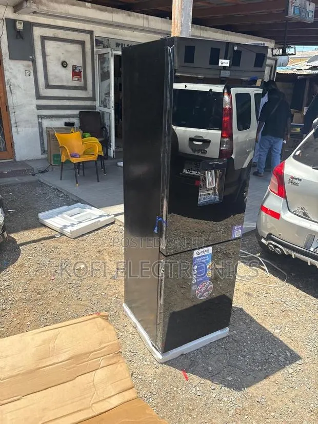 Pearl 262l Fridge Modern Design With Bottom Freezer · Photo 1