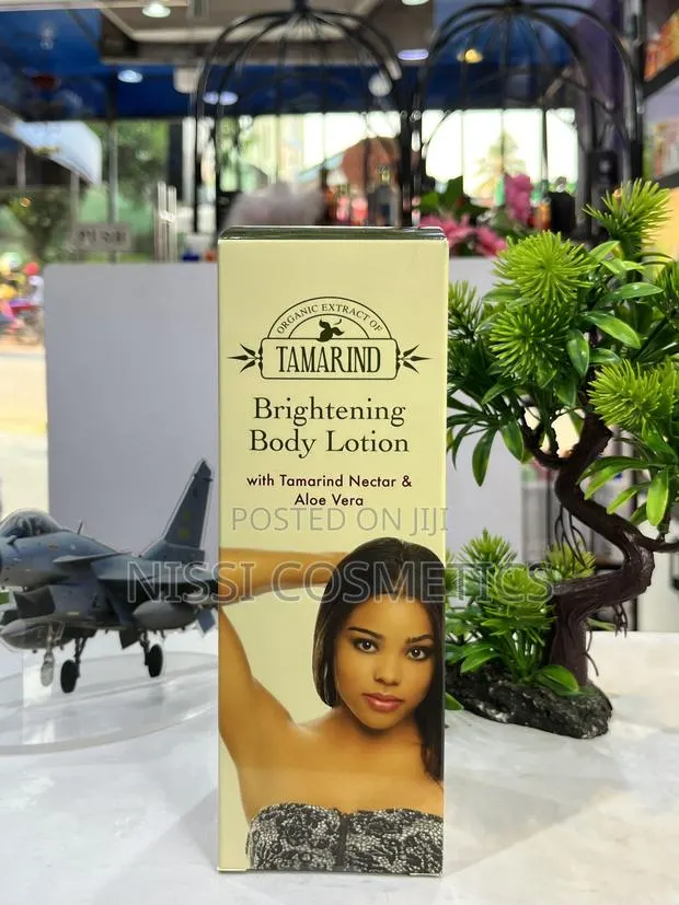 Tamarind Brightening Body Lotion · Photo 1