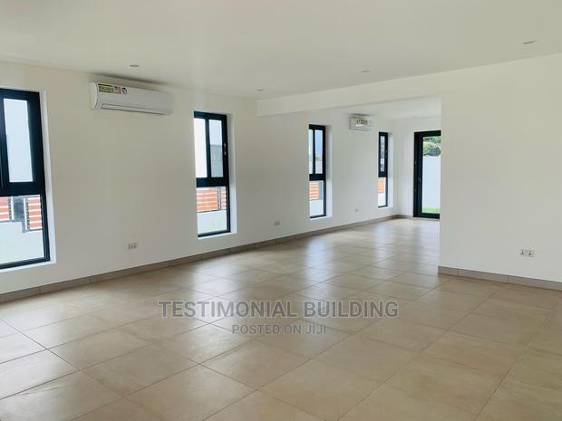5bdrm House in Testimonial Building, East Legon for sale · Photo 4