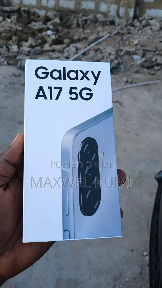 New Samsung Galaxy A17 5G 256 GB Silver · Photo 1
