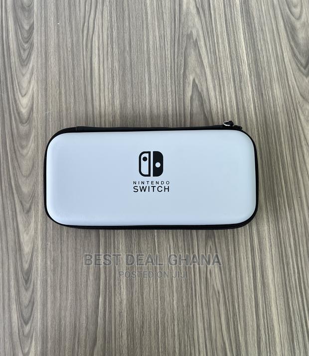 Nintendo Switch Carrying Case · Photo 3