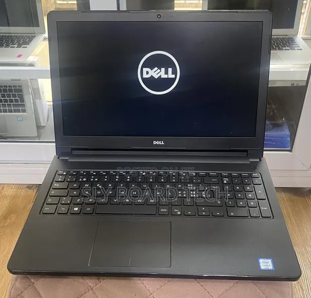 Laptop Dell Vostro 15 3559 8GB Intel Core i5 SSD 256GB · Photo 1