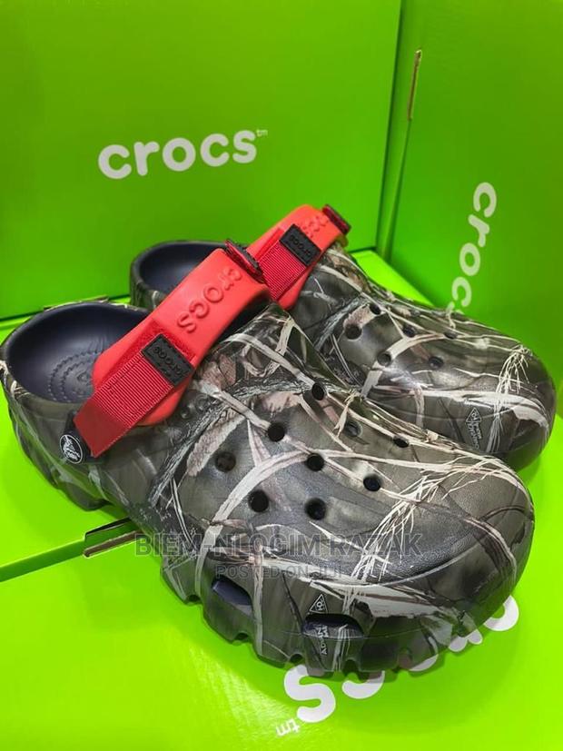 Original Crocs Available in Stock · Photo 6
