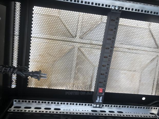 32u Network Cabinet 600x600 With Fan · Photo 7