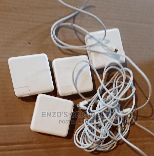 Oem Genuine Macbook 96watt Usb-c Charger Or Power Adapter · Photo 4