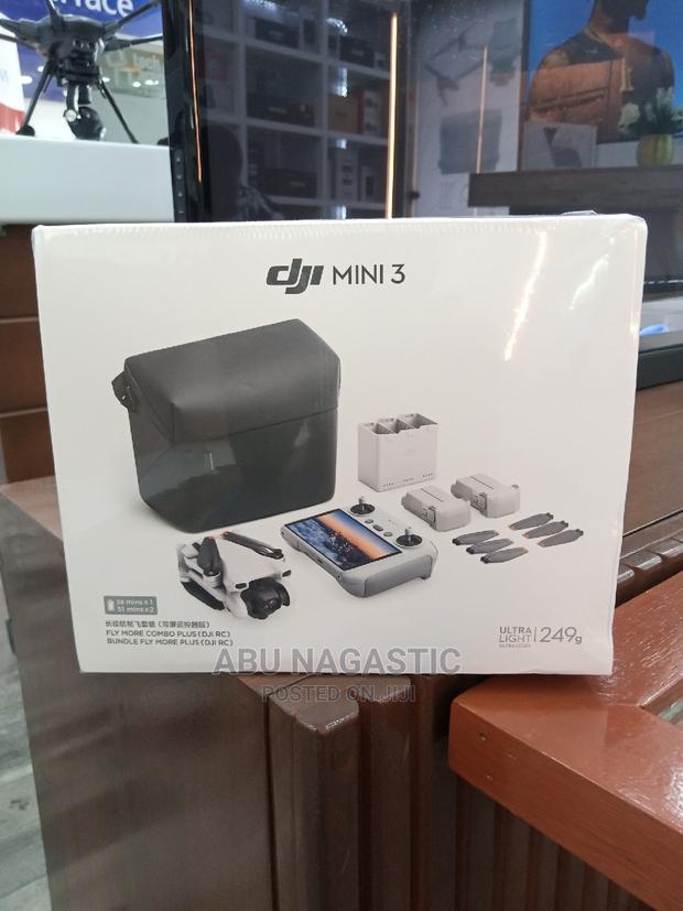 Dji Mini 3 Fly More Combo With Smart Controller · Photo 1