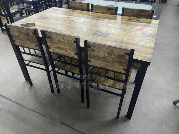 Wooden Dining Set · Photo 1