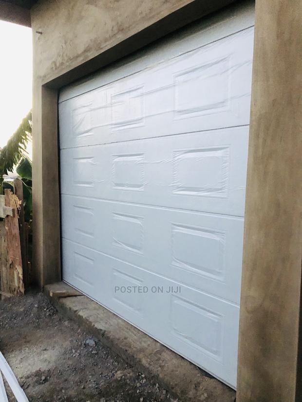 Luxury Automatic Garage Doors and Main Gate · Photo 1
