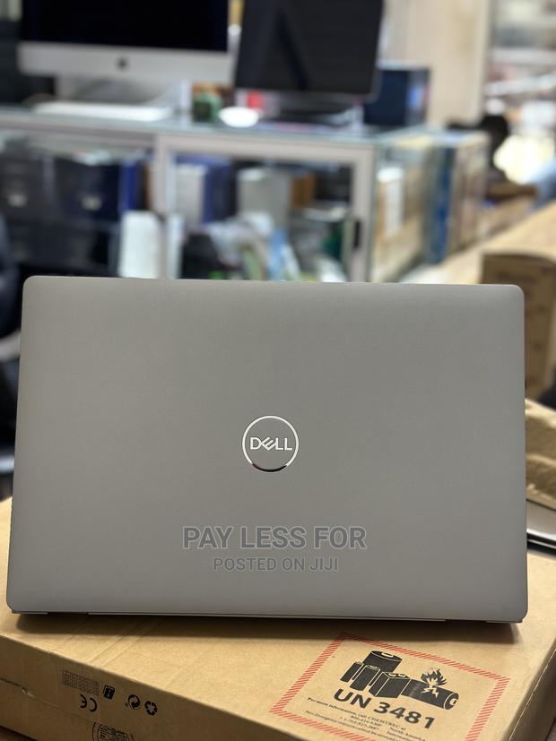 New Laptop Dell Latitude 15 5580 16GB Intel Core I5 SSD 512GB · Photo 3