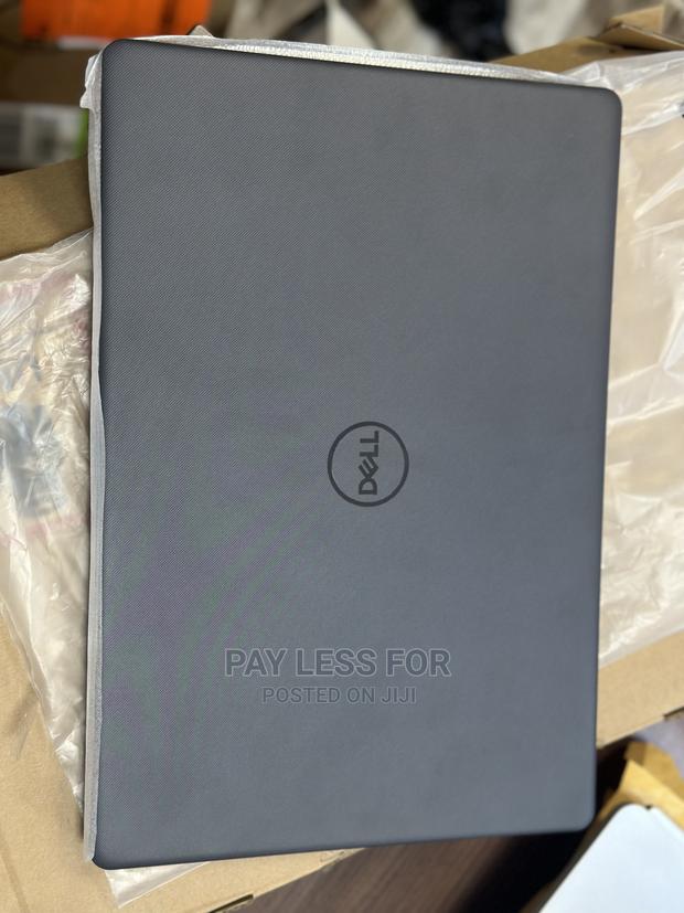 New Laptop Dell Vostro 15 3000 4GB Intel Core I5 HDD 1T · Photo 2