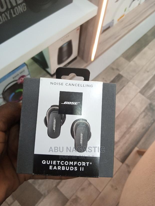 Original Bose Quietcomfort Earbuds · Photo 1