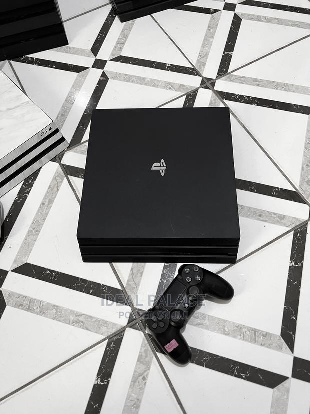 10 Games PS4 Pro · Photo 2
