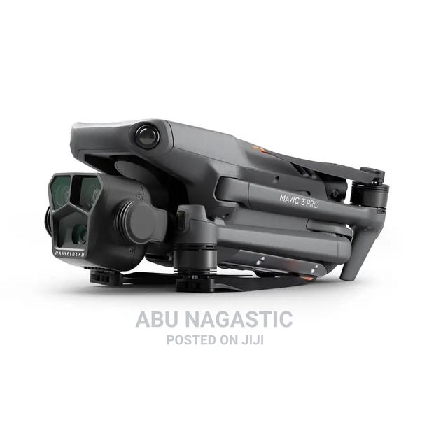 Dji Mavic 3 Pro Combo Camera Drone · Photo 1