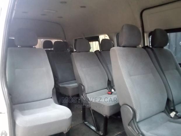 Car Rentals. Toyota Hiace Bus for Rent. Vans for Rent in Gh · Photo 4