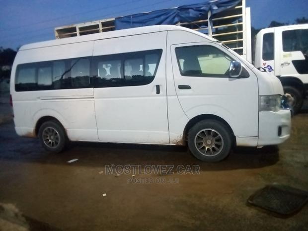 Car Rentals. Toyota Hiace Bus for Rent. Vans for Rent in Gh · Photo 2
