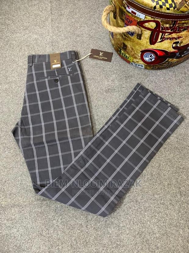 Original Luiz Vuitton, Gucci N Givenchy Trousers Available · Photo 2