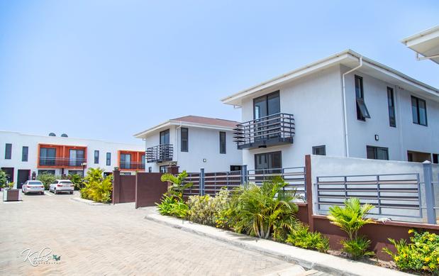 4bdrm Townhouse / Terrace in Pelikan Court, Cantonments for rent · Photo 2