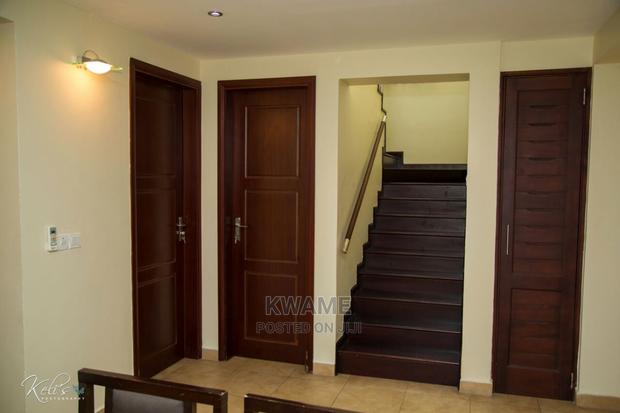 4bdrm Townhouse / Terrace in Pelikan Place, Cantonments for rent · Photo 5