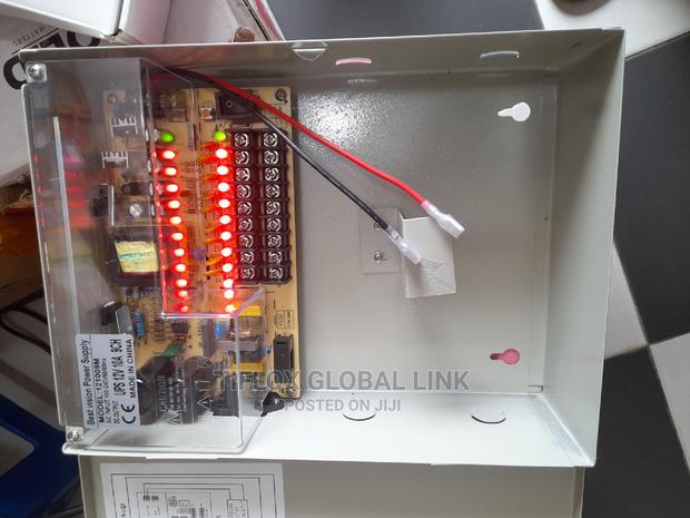 Power Supply With Ups Battery · Photo 1