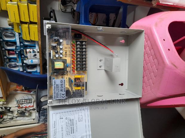 Power Supply With Ups Battery · Photo 4