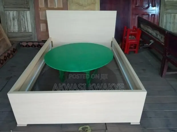 Double Bed , Foreign Chipboard Original · Photo 4