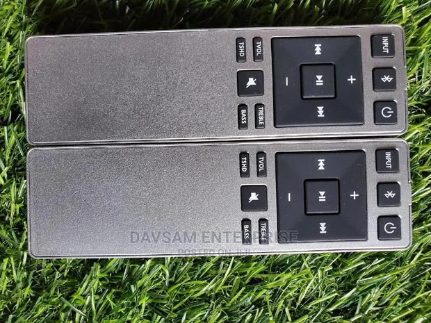 Vizio Sound Bar Remote · Photo 1