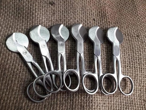 Umbilical Cord Scissors · Photo 3